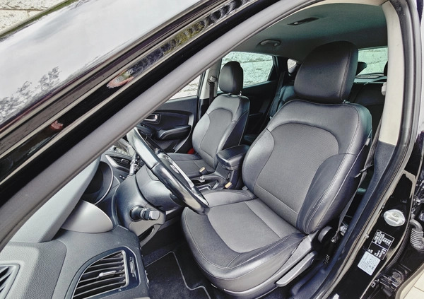 Hyundai ix35 cena 49700 przebieg: 237197, rok produkcji 2015 z Golina małe 781